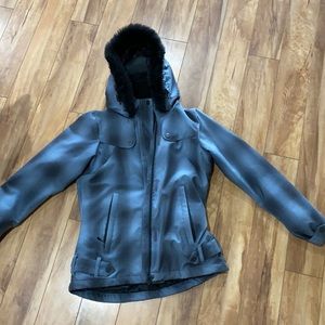 Body glove Snowboard Jacket -M
